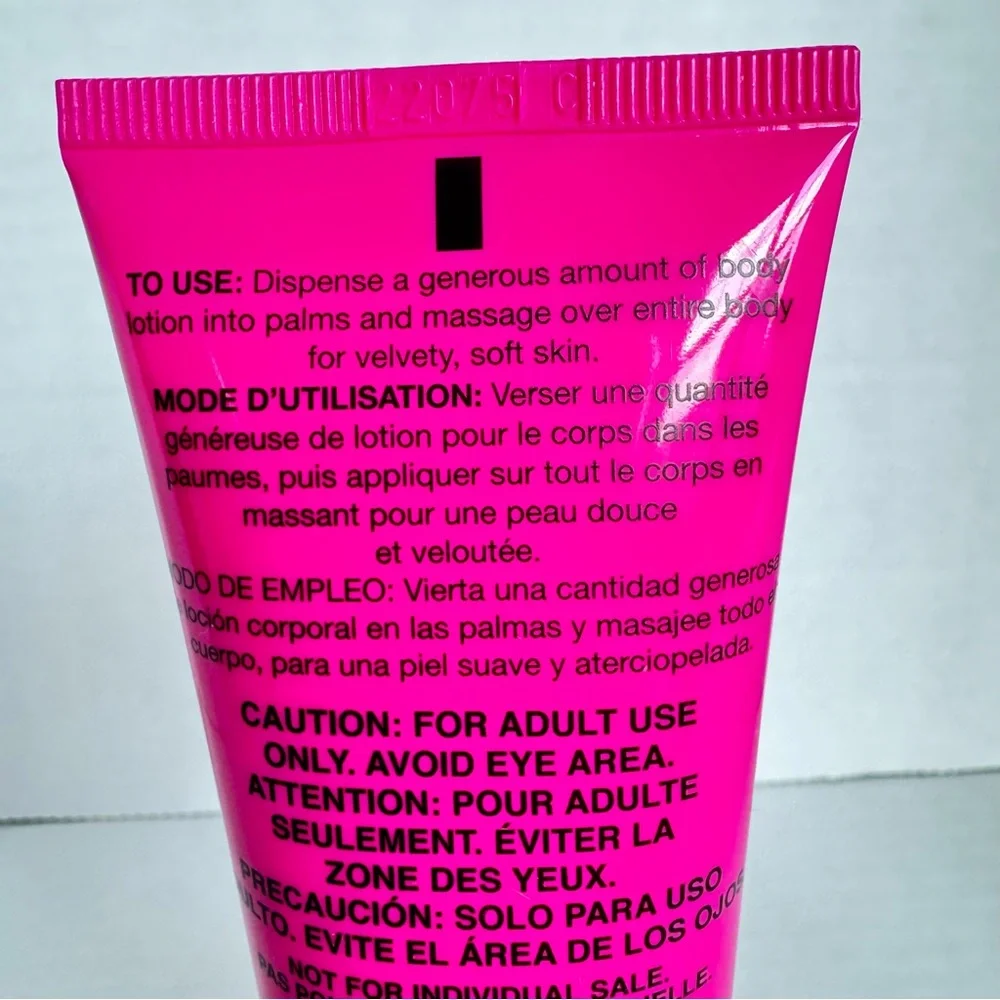Paris Hilton Body Lotion 3oz Woodsy Fragrance Sandalwood Ylang Jasmine Apple - Picture 4 of 7